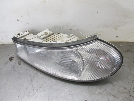 etuvalo vasen - Ford Mondeo ´97-01 etuvalo vasen - Ford Mondeo ´97-01