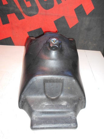 bensatankki - Ski-Doo MXZ 500 ´99 bensatankki - Ski-Doo MXZ 500 ´99