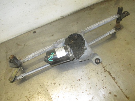 tuulilasin pyyhkimenmoottori + vivusto - VW Polo ( 1.4 ) 5D ´01 tuulilasin pyyhkimenmoottori + vivusto - VW Polo ( 1.4 ) 5D ´01