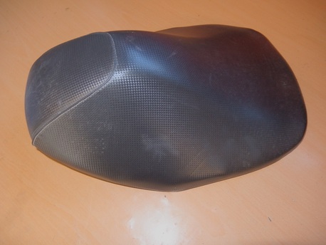 istuin - Yamaha Aerox istuin - Yamaha Aerox
