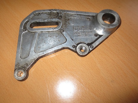 takajarrusatulan kiinnike - Aprilia RS125 ´02 takajarrusatulan kiinnike - Aprilia RS125 ´02