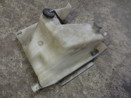 öljysäiliö+anturi - Aprilia RS125 ´02 öljysäiliö+anturi - Aprilia RS125 ´02