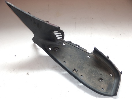 astinlauta oikea - Gilera Runner DD astinlauta oikea - Gilera Runner DD