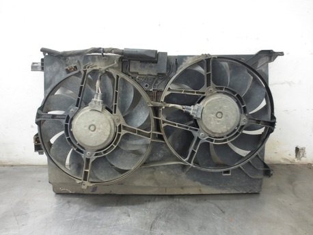 jäähdyttimen tuulettimet - Saab 9-3 2.2TiD '03 jäähdyttimen tuulettimet - Saab 9-3 2.2TiD '03
