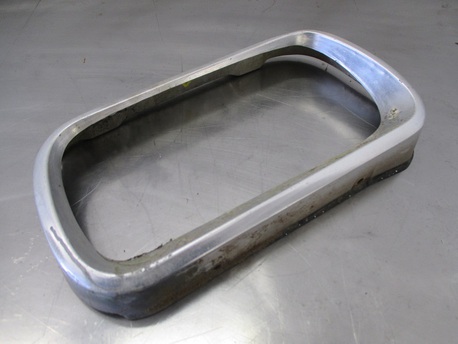 etuvalon kehys vasen - Ford Taunus Turnier M17 ´68 etuvalon kehys vasen - Ford Taunus Turnier M17 ´68