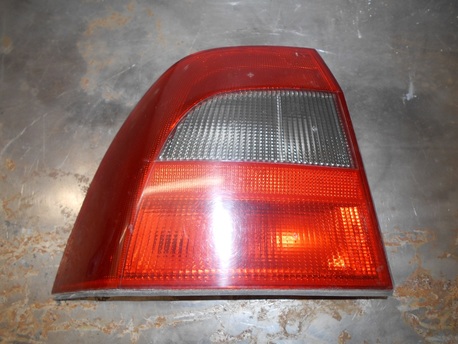 takavalo vasen - Opel Vectra B ´99 ( sedan/hatcback ) takavalo vasen - Opel Vectra B ´99 ( sedan/hatcback )