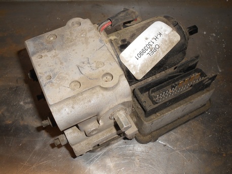 ABS hydraulikoneisto - Opel Vectra B ´98
