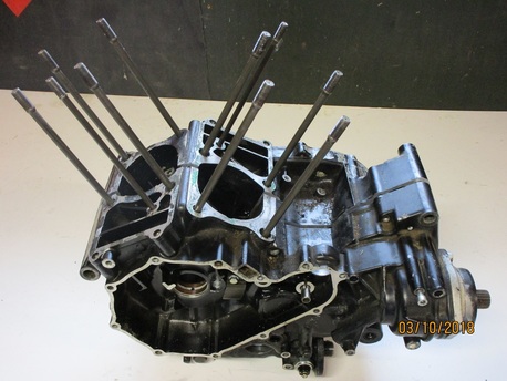 moottorin keskilohkot - Honda VT 500 Shadow ´85