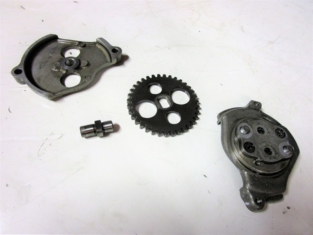 öljypumppu + ratas - Honda XR80 ´86 öljypumppu + ratas - Honda XR80 ´86