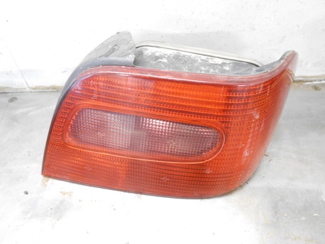 takavalo oikea - Citroen Xsara 4D Hatcback ( 2.0 HDI ) ´01